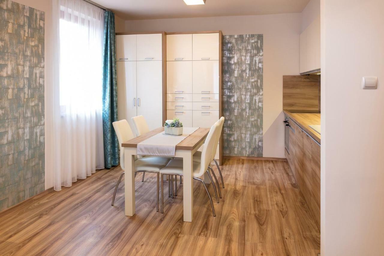 Apartamento Főtér Rezidencia 3 Győr Exterior foto