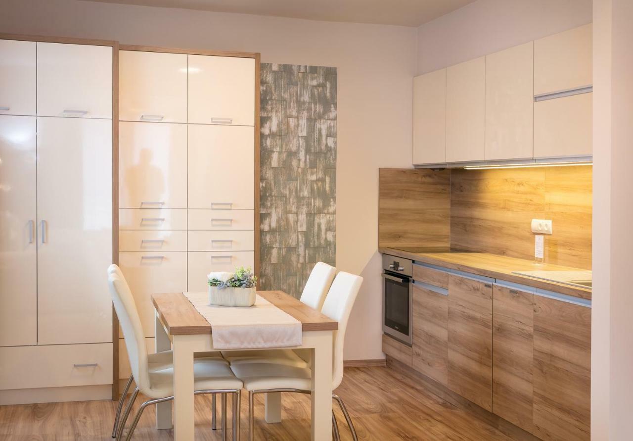 Apartamento Főtér Rezidencia 3 Győr Exterior foto